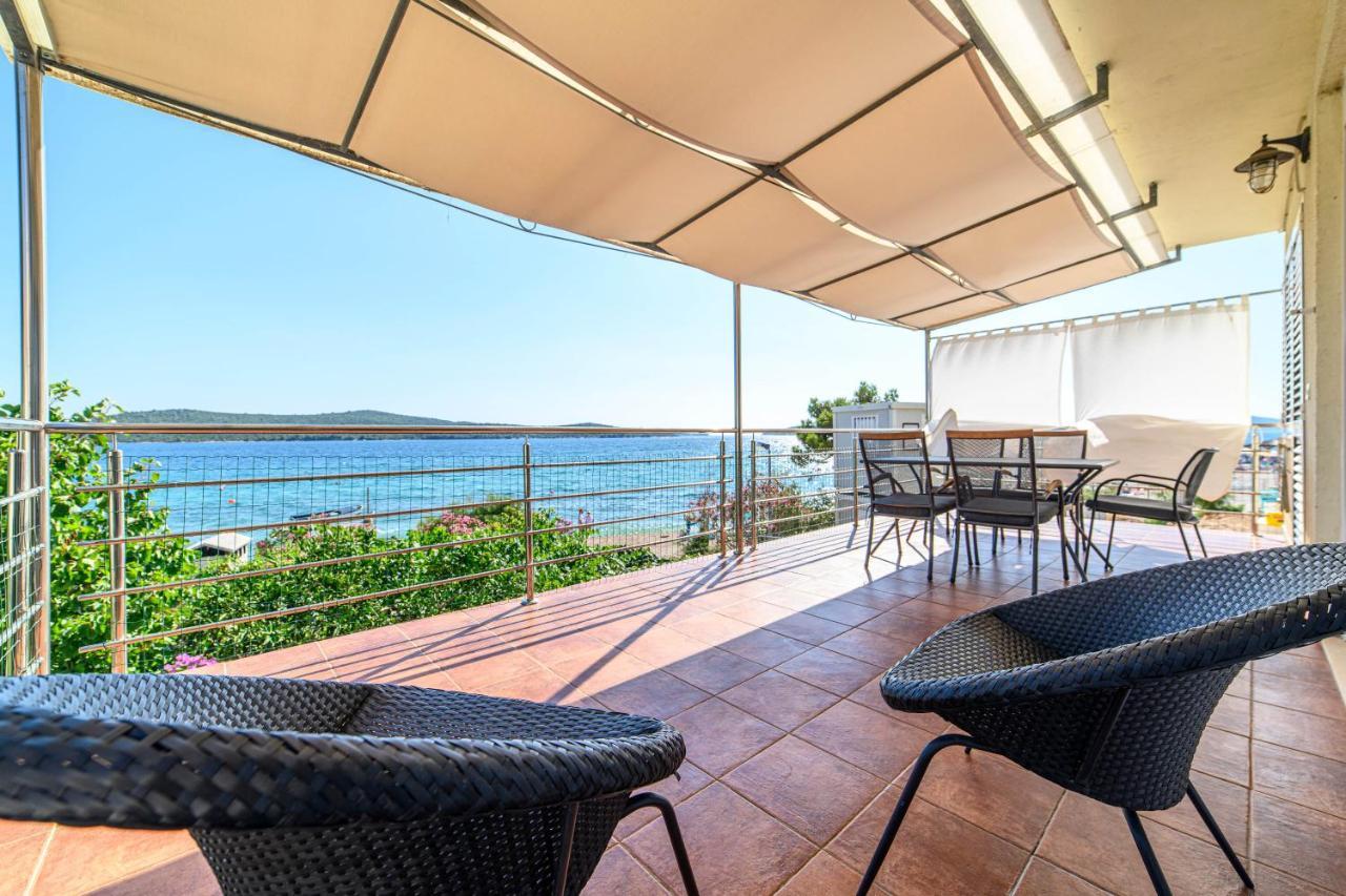 Apartment Seaside Zaboric Esterno foto