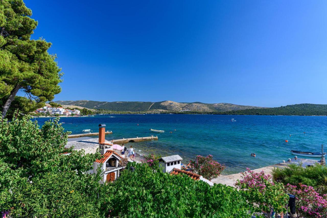 Apartment Seaside Zaboric Esterno foto