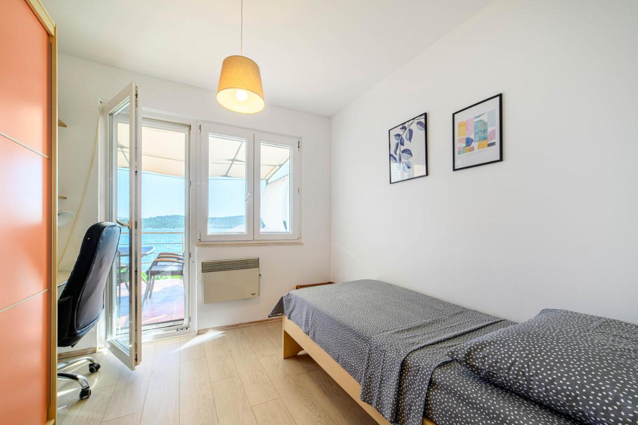 Apartment Seaside Zaboric Esterno foto