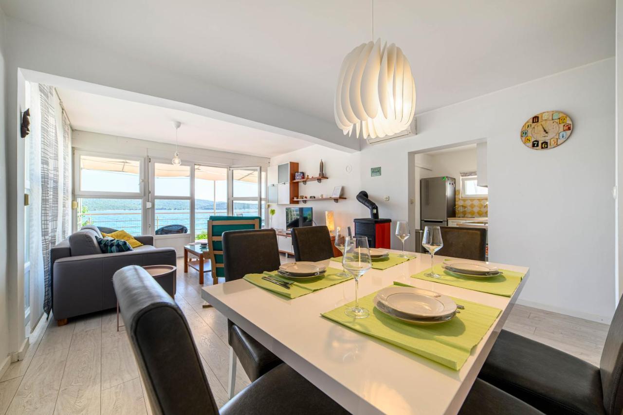 Apartment Seaside Zaboric Esterno foto