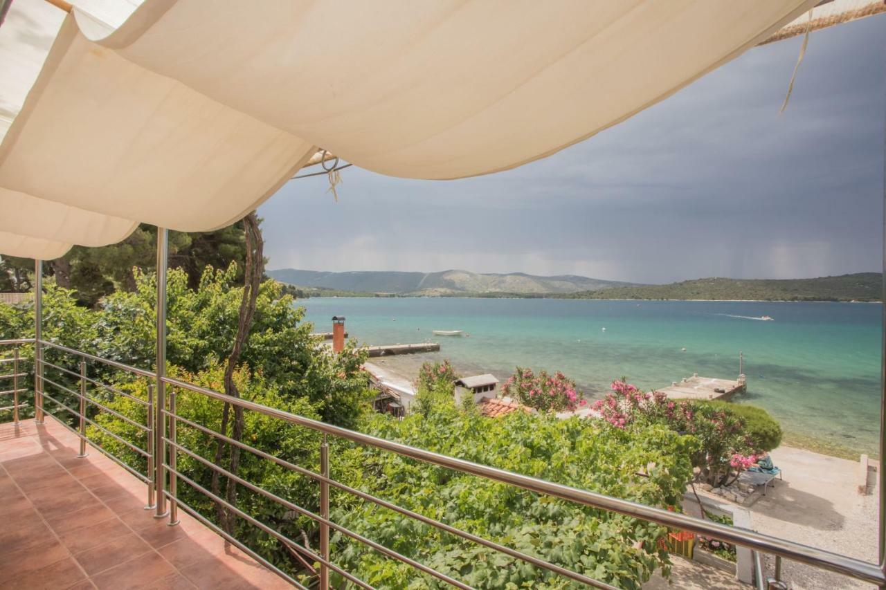Apartment Seaside Zaboric Esterno foto